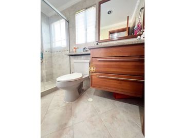 SE VENDE ESPECTACULAR CASA EN CHIA