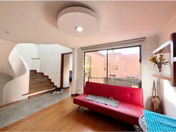 SE VENDE ESPECTACULAR CASA EN CHIA