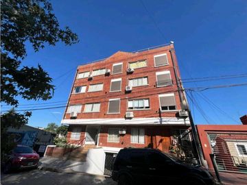 ¡OPORTUNIDAD ÚNICA EN VILLA CARLOS PAZ! Departamento a la calle