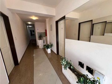 ¡OPORTUNIDAD ÚNICA EN VILLA CARLOS PAZ! Departamento a la calle