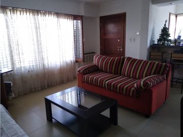Chalet 3 amb. Barrio Castagnino. Pileta de natación.