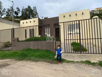 CASA EN VENTA SECTOR TURI