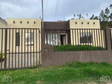 CASA EN VENTA SECTOR TURI