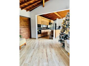 EN GUARNE VIVE RODEADO DEL CAMPO EN UNA VIVIENDA MODERNA Y CON CONFORT