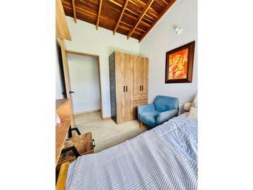 EN GUARNE VIVE RODEADO DEL CAMPO EN UNA VIVIENDA MODERNA Y CON CONFORT
