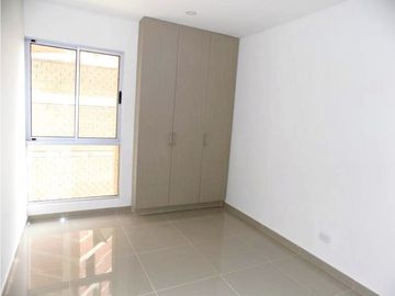 SE VENDE APARTAMENTO AMPLIO EN PORTAL DE GENOVES