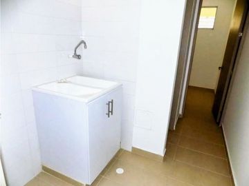 SE VENDE APARTAMENTO AMPLIO EN PORTAL DE GENOVES