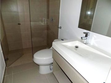 SE VENDE APARTAMENTO AMPLIO EN PORTAL DE GENOVES