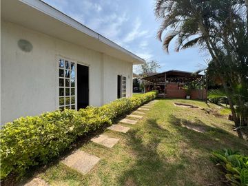 VENDO CASA CAMPESTRE EN LA REFORMA AR
