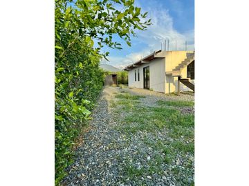 Casa campestre nueva en venta en parcelación - Santa Elena El Cerrito