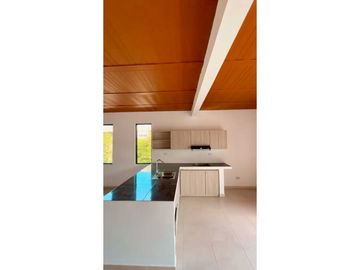 Casa campestre nueva en venta en parcelación - Santa Elena El Cerrito