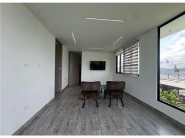 SE VENDE FINCA EN EL LAGO CALIMA AR
