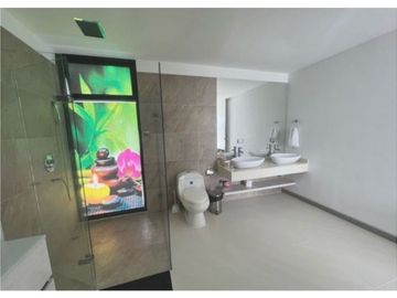 SE VENDE FINCA EN EL LAGO CALIMA AR