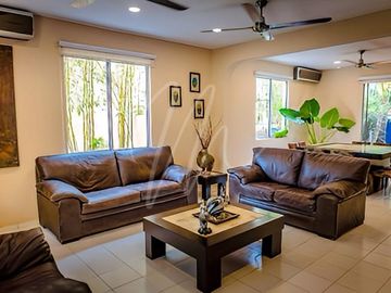Casa en Venta en Cancun, Residencial Campestre