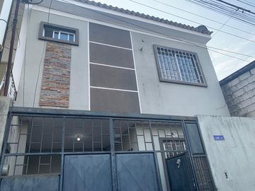Casa en Venta en Mucho lote 1  SolG
