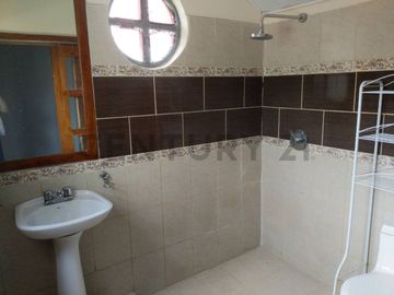 Casa independiente en Venta de 441 M2 sector San Antonio