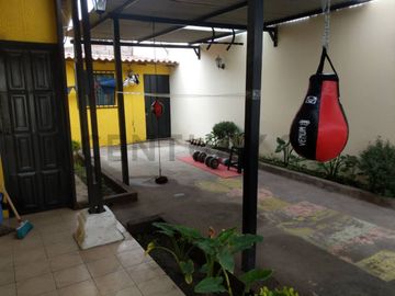 Casa independiente en Venta de 441 M2 sector San Antonio