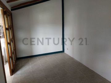 Casa independiente en Venta de 441 M2 sector San Antonio