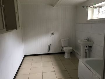 Local Comercial en Venta en Amplia casa sector 22 de Mayo