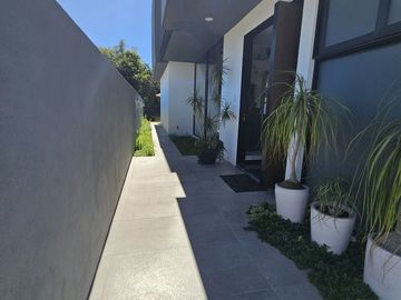 Casa amueblada con acabados de lujo en ARAUCA II