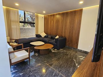 Casa amueblada con acabados de lujo en ARAUCA II