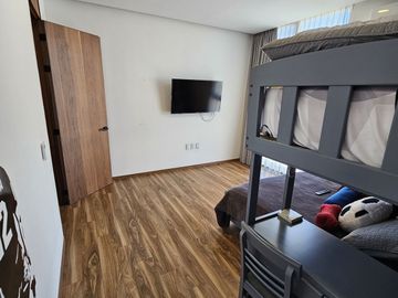 Casa amueblada con acabados de lujo en ARAUCA II