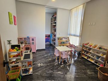 Casa amueblada con acabados de lujo en ARAUCA II