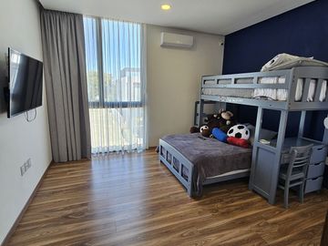Casa amueblada con acabados de lujo en ARAUCA II