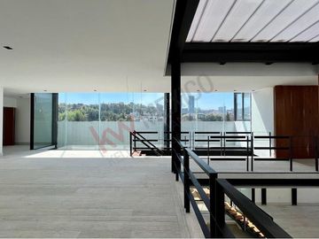Estrena espectacular residencia en Real de Acueducto, Bosque Real.