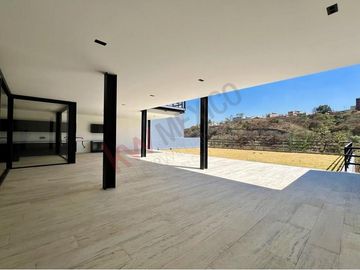 Estrena espectacular residencia en Real de Acueducto, Bosque Real.
