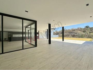 Estrena espectacular residencia en Real de Acueducto, Bosque Real.