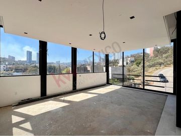 Estrena espectacular residencia en Real de Acueducto, Bosque Real.