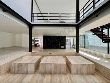 Estrena espectacular residencia en Real de Acueducto, Bosque Real.