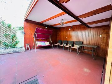 SE VENDE CASA AMPLIA DE TRES PISO - SECTOR SUR DE IQUIQUE