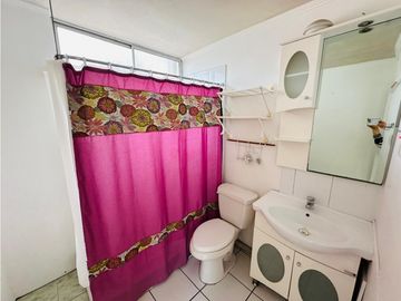 SE VENDE CASA AMPLIA DE TRES PISO - SECTOR SUR DE IQUIQUE