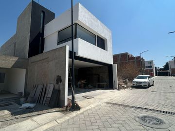 PREVENTA DE CASA EN XILOTZINGO A 8 MINUTOS DE CU BUAP 3 RECAMARAS, PUEBLA