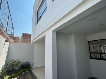 PREVENTA DE CASA EN XILOTZINGO A 8 MINUTOS DE CU BUAP 3 RECAMARAS, PUEBLA