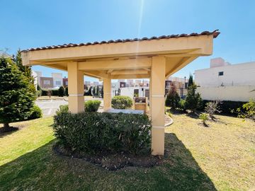 Casa en condominio en venta en San Pedro Totoltepec