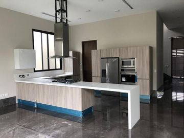 CASA EN VENTA EN SAN PEDRO GARZA GARCÍA