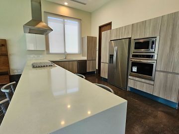 CASA EN VENTA EN SAN PEDRO GARZA GARCÍA