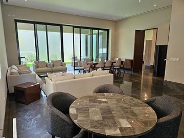 CASA EN VENTA EN SAN PEDRO GARZA GARCÍA