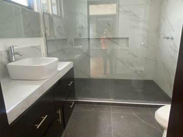 Venta casa remodelada en Estrella del Sur, Angelópolis
