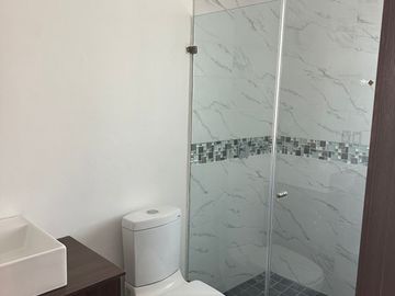CASA EN VENTA, COTO LARISSA SOLARES
