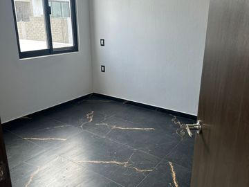 CASA EN VENTA, COTO LARISSA SOLARES