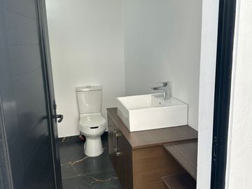 CASA EN VENTA, COTO LARISSA SOLARES