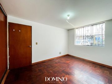 VENTA DEPARTAMENTO EN PRIMER PISO - 2 DORMITORIOS - SURCO