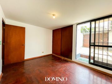 VENTA DEPARTAMENTO EN PRIMER PISO - 2 DORMITORIOS - SURCO