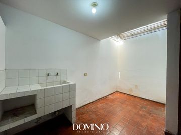 VENTA DEPARTAMENTO EN PRIMER PISO - 2 DORMITORIOS - SURCO