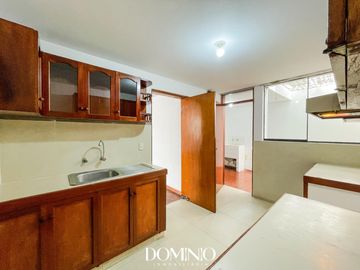 VENTA DEPARTAMENTO EN PRIMER PISO - 2 DORMITORIOS - SURCO