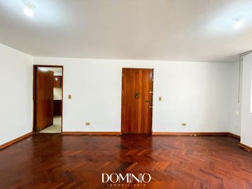 VENTA DEPARTAMENTO EN PRIMER PISO - 2 DORMITORIOS - SURCO